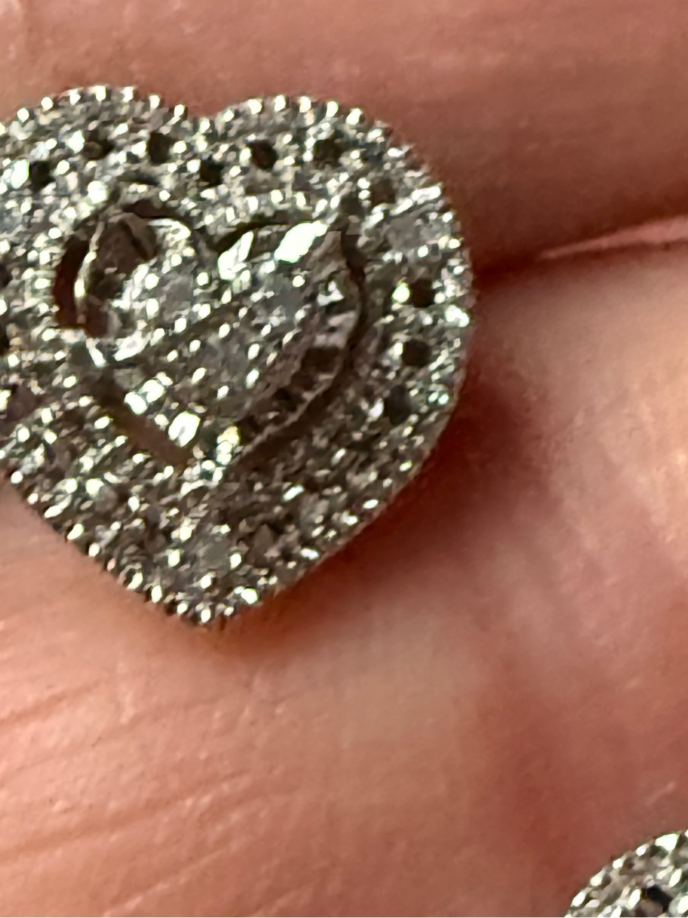 Vintage Heart Halo Stud Earrings in Silver with Pavé diamonds - Picture 8 of 15